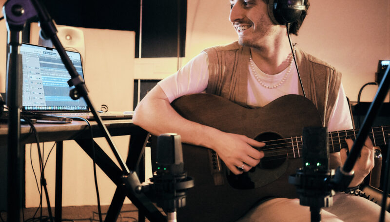 ACOUSTIC ACOUSTIC